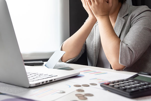 学費の悩みを奨学金制度でサポートします